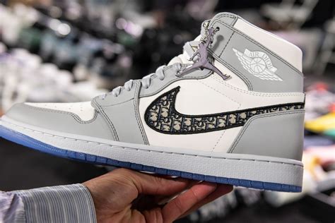 nike air jordan 1 per dior